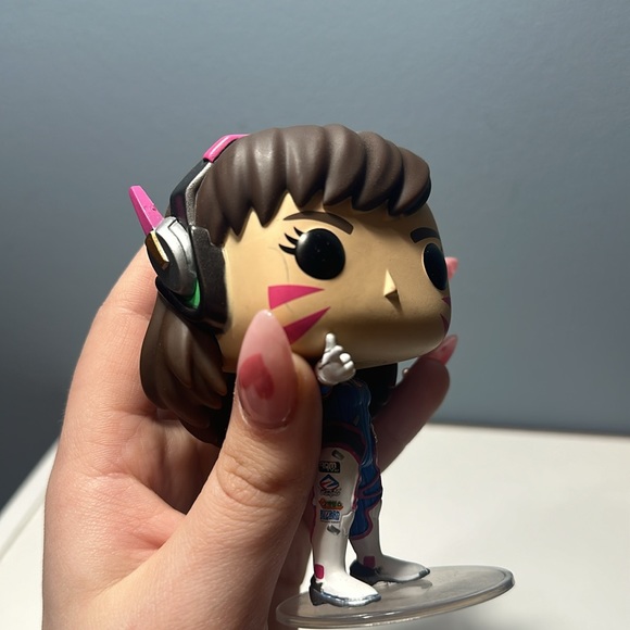 D.VA OVERWATCH funko - Picture 3 of 3